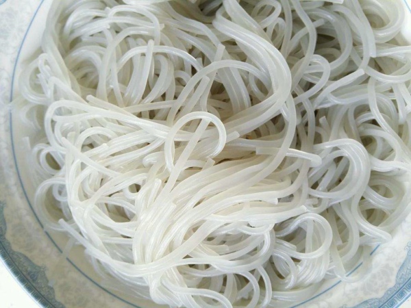 內(nèi)蒙古某鮮粉條查出鋁殘留超標(biāo)，食品安全檢測(cè)儀幫助企業(yè)解決此問題
